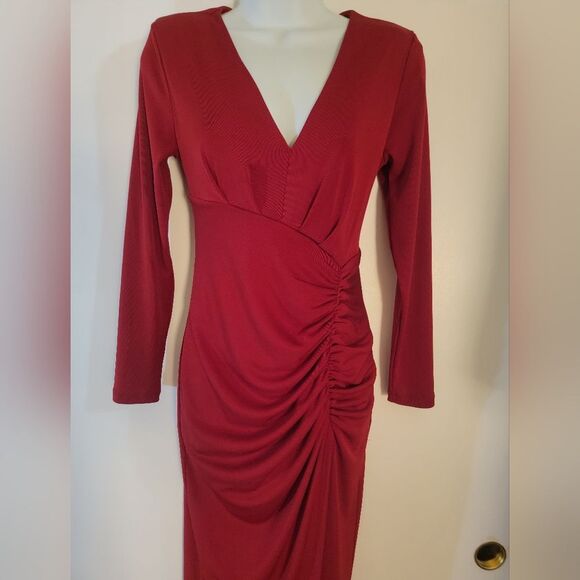 🆕️💃EXPRESS Ruched Long Sleeve Bodycon Dress, Red - Sz S - Picture 4 of 8